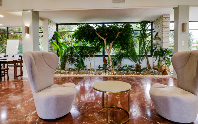 Calamos Beach Family Club Hotel