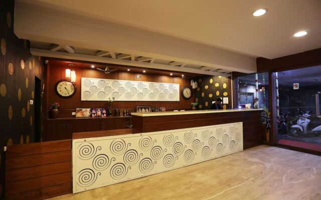 OYO 8625 Yogendra Residency