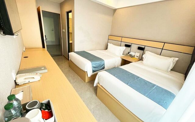 Ark Hotel