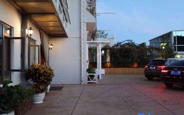 Yuejingwan Holiday Hotel