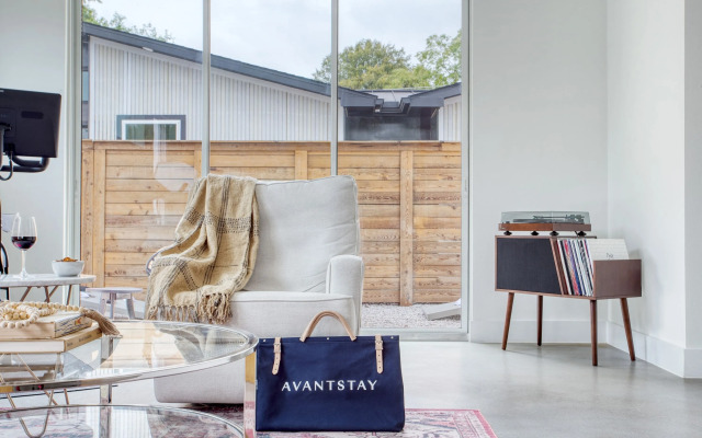Melody by AvantStay | Peloton included, sleek home, Austin