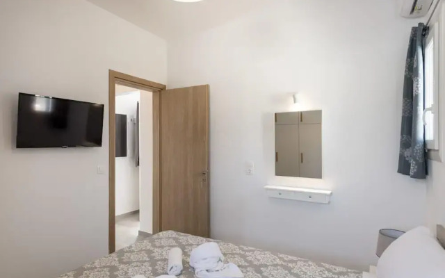Parikia s Sunlight 2bedroom House