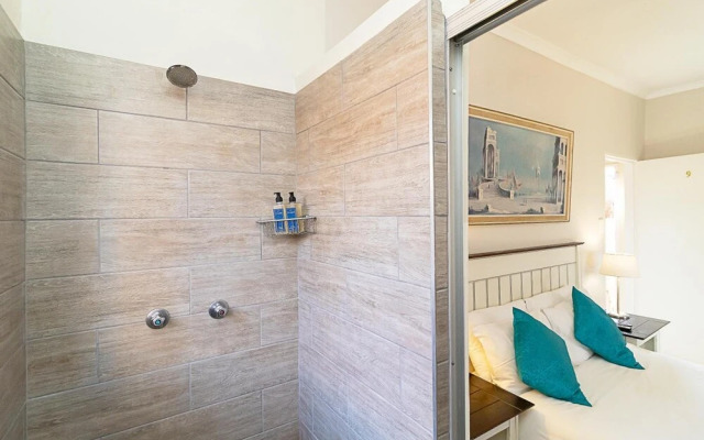 The Lakehouse Guest House