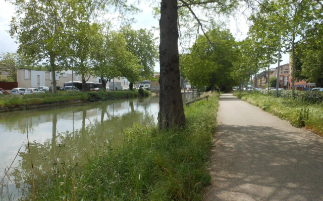 B&B HOTEL Toulouse Centre Canal du Midi