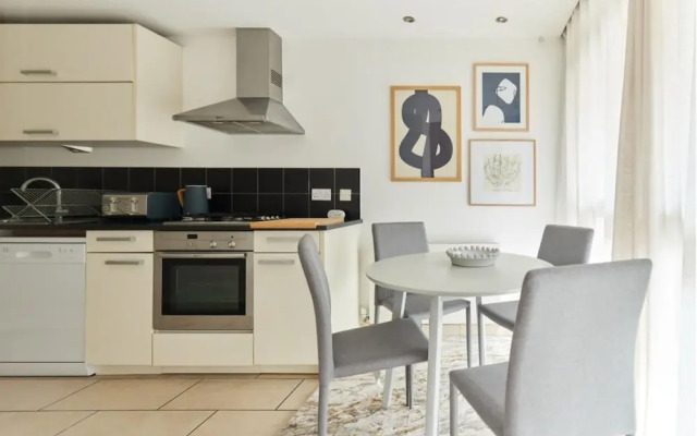 The Islington Place Stunning 2bdr House