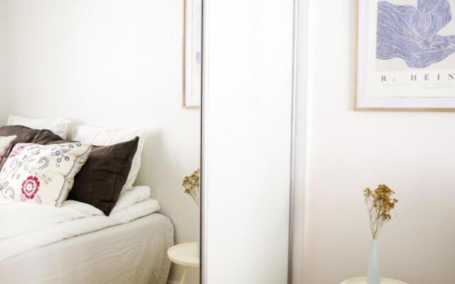 Bright apartment next to the King's Garden