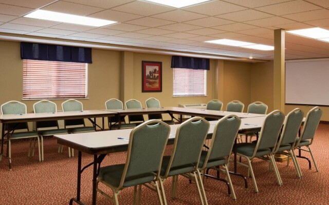 AmericInn Lodge & Suites Republic