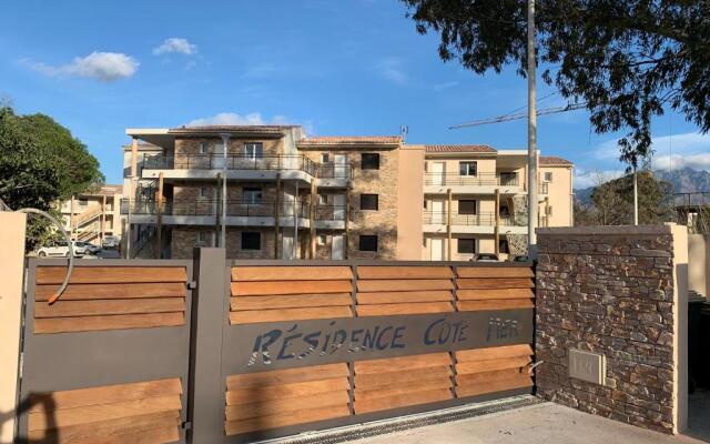 T2 neuf bord de plage - terrasse - CALVI