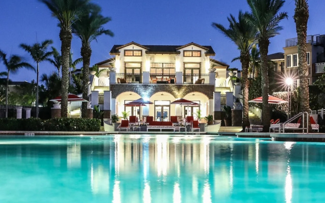 Marlin Bay Resort & Marina