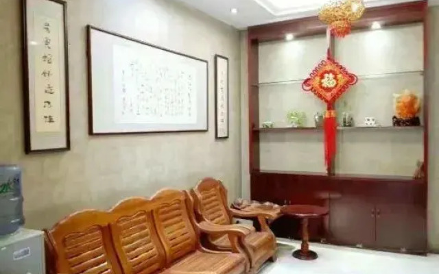Liuzhou Junxiang Inn (Kanghua Branch)
