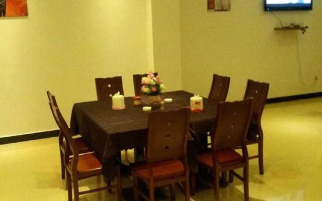 Fengye Super8 Hongqiao