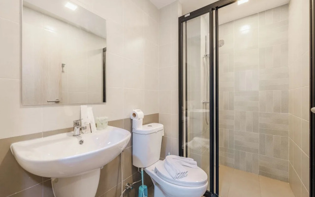 Peaceful Retreat in Heart of Phuket C210