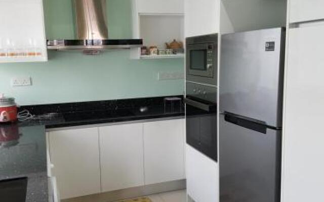 Garden Apartment at Zenith