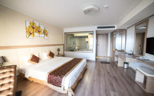 Ruby Hotel