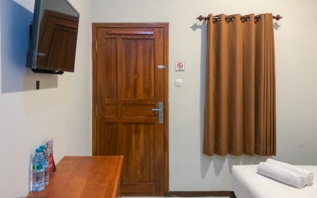 RedDoorz Syariah near Batu Night Spectacular 2