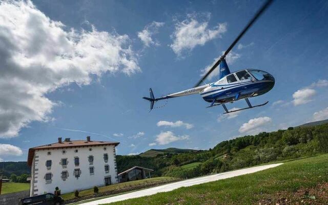 Youth Hostel Non Stop Inn by IrriSarri Land