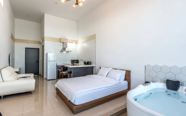 Ganeung Sangsang Spa Pension