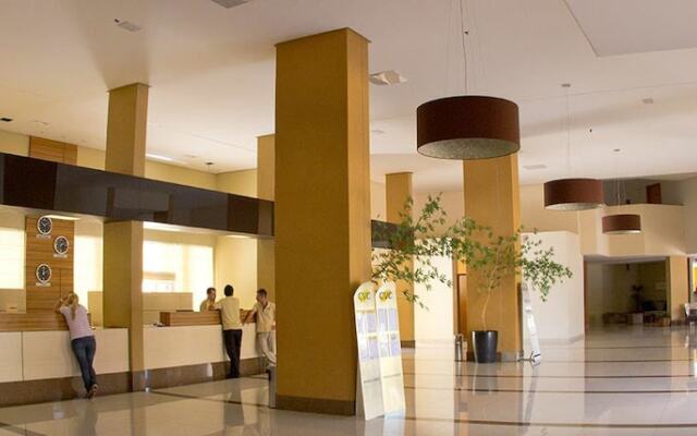 Thermas Boulevard Suite Hotel