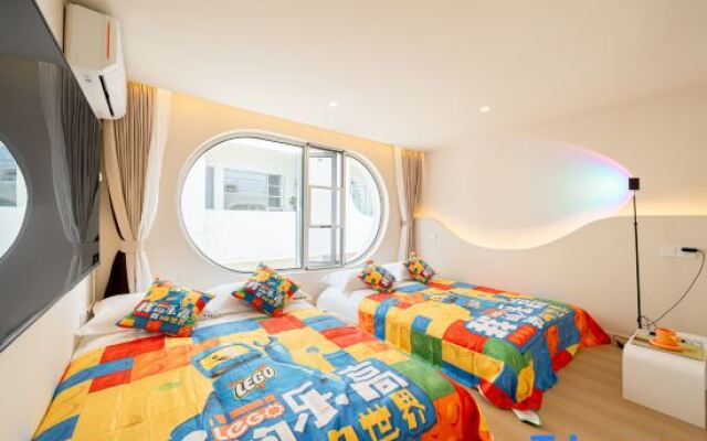 Honey Vacation Manor