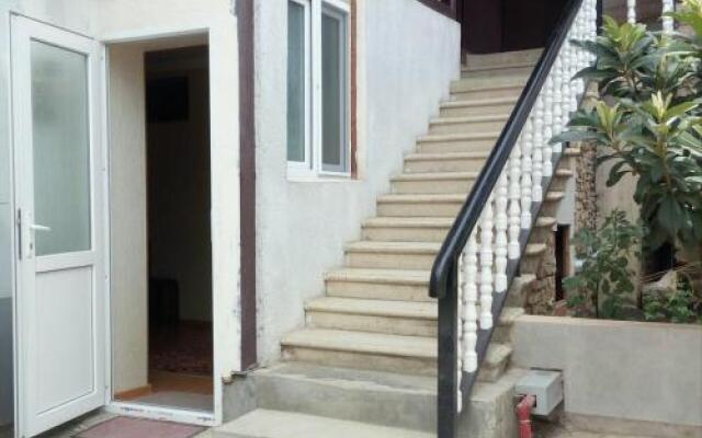 sdaiotsia dom v Tbilisi