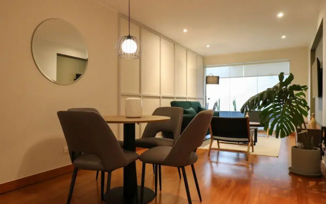 w Elegant 2BR w Spacious Terrace in Miraflores