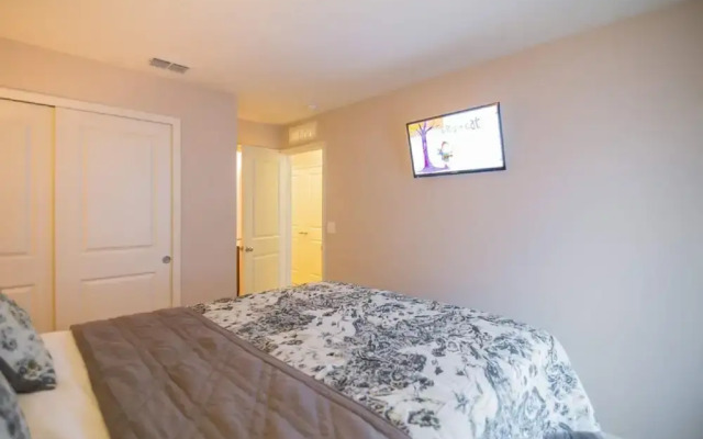 5135 Compass Bay