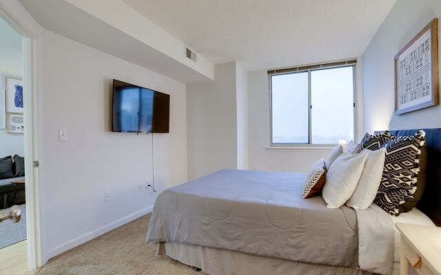 Spectacular 1 BR Condo at Ballston