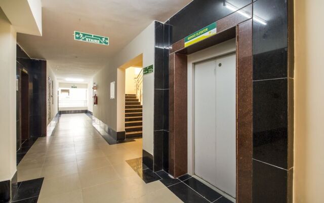 OYO 8587 Dwell Suites