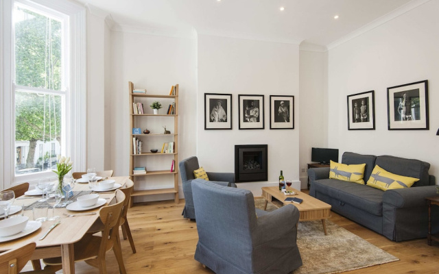 The Stunning Philbeach Garden Apartment- CSD