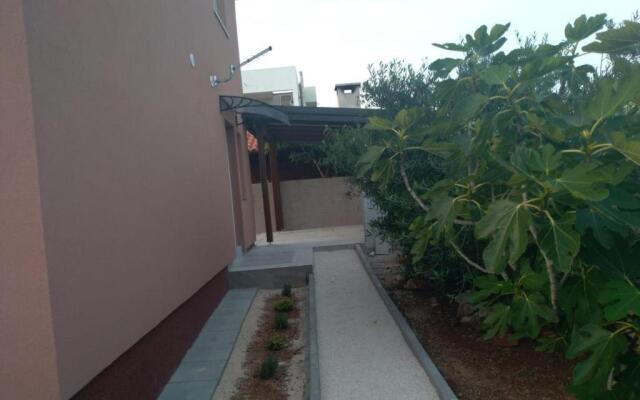 Tomek Apartment