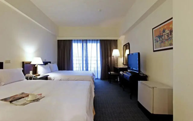 Metro Hotel - Howard Group