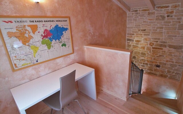 Stunning Home in Kanfanar With Wifi and 4 Bedrooms