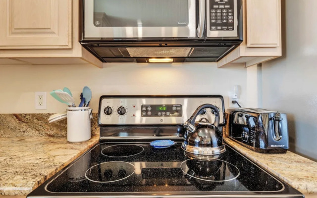 Western Oasis Corral