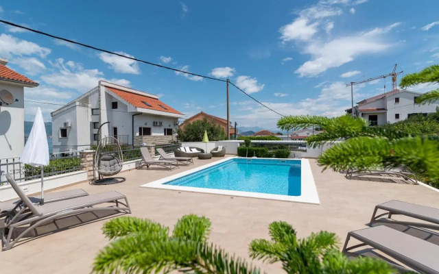 Apartments Brico