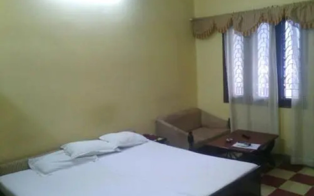 SPOT ON 46886 Hotel Natraj