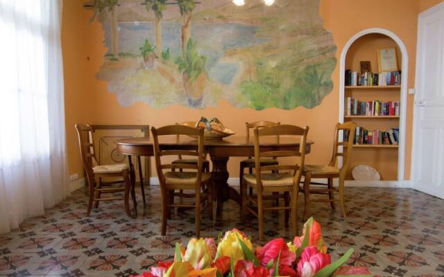 Historical Villa in Thezan-les-Beziers with Garden