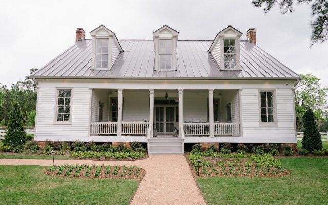 The Historic Hill House and Farm