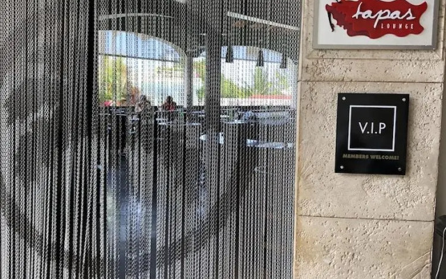 Lifestyle Kosher Cofresi Suites