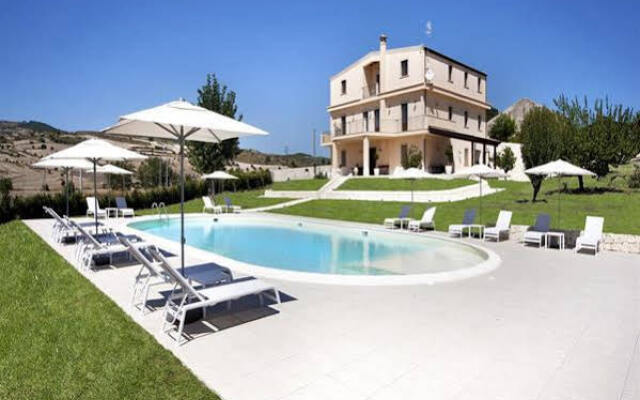 Arucimeli Resort