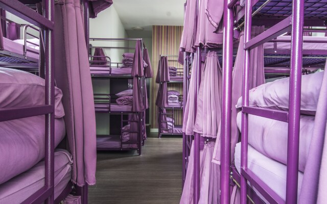 Safestay London Kensington Holland Park