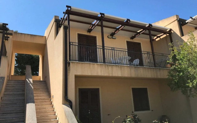 Orange Apartment 100 Meters From The Sea