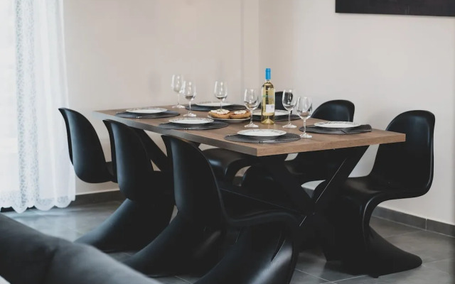 Cattleya Luxury Apartment