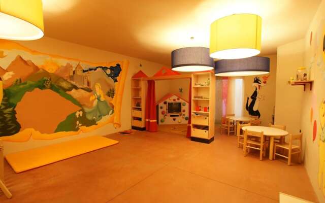 Adler Family and Wellness ApartHotel