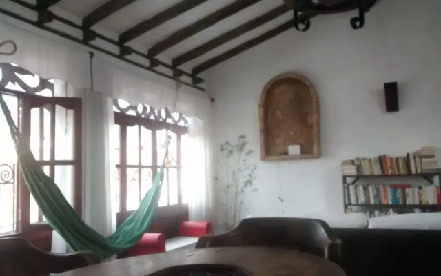 TinVa Hostal - Hostel