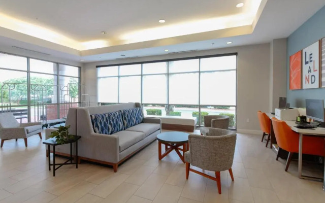 Comfort Suites Magnolia Greens