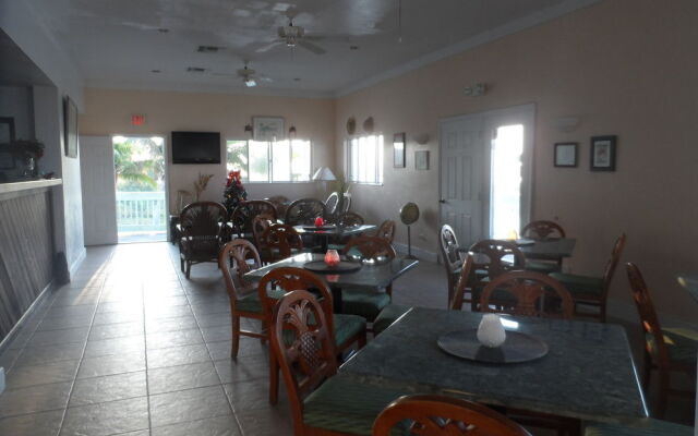 Greenwich Creek Lodge
