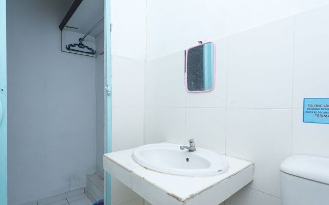 OYO 89621 Aradah Hotel