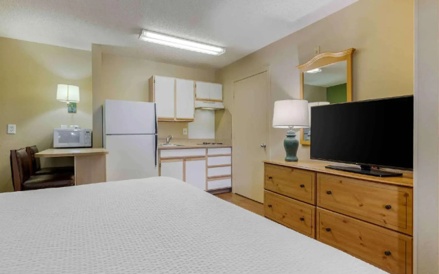 Extended Stay America Select Suites Denver Cherry Creek