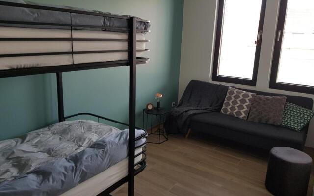 Vakantiewoning Ijzerfront 14-18- Ruim 2-Slpk Appartement Met Terras & Priveparking