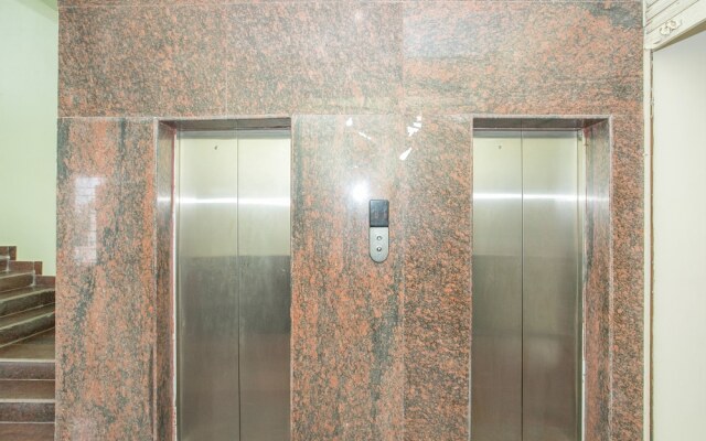 OYO 17208 French International